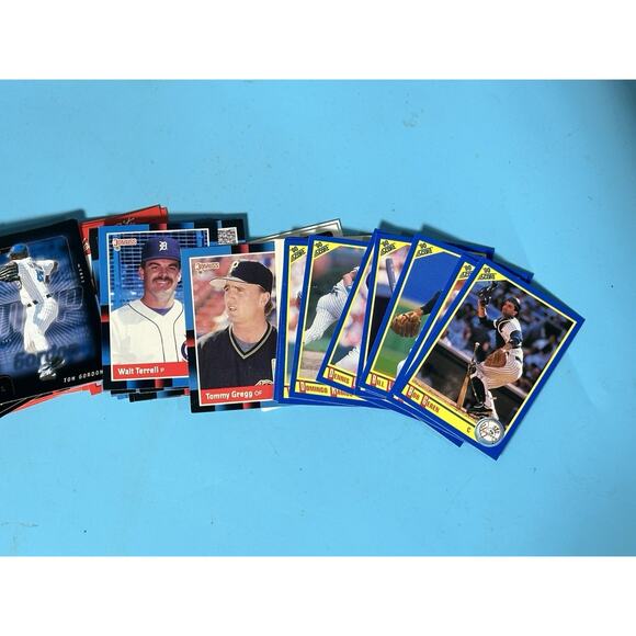 MLB Superstar's Past & Present Base ball Card Lot 100 Cards - Picture 4 of 4